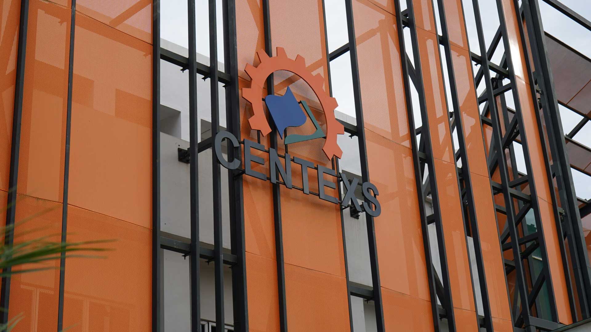 Aéronautique et machinisme: de plus en plus de femmes à Sarawak