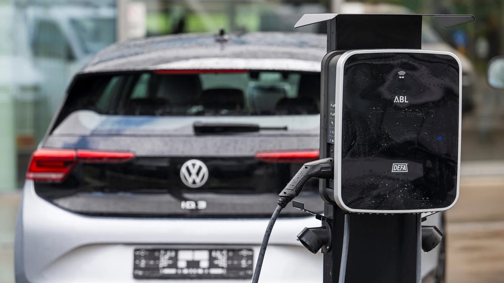 Automobile: la Norvège frôle le 100% électrique en 2025